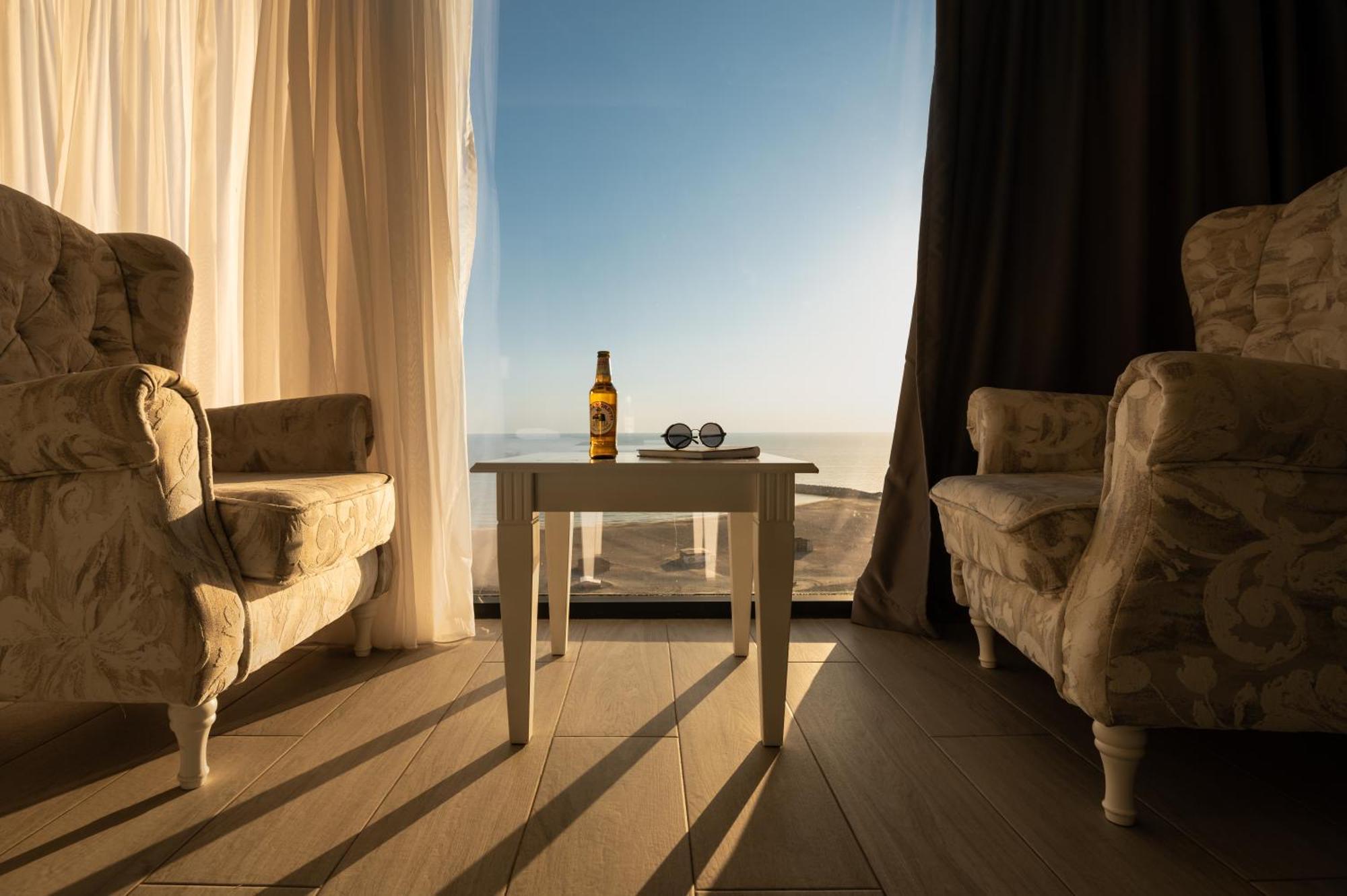 Maritimo Aparthotel 콘스탄차 외부 사진